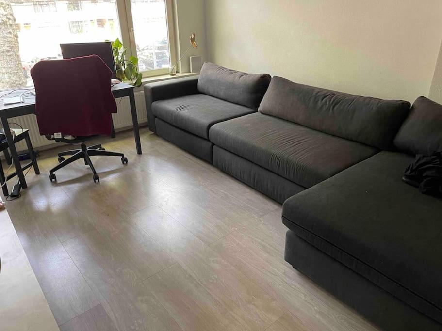 Private Double Bed Room Only With Balcony In Apartment Rotterdam Extérieur photo